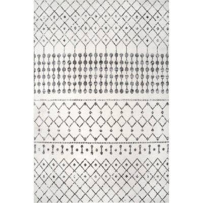 Zola Modern Trellis Area Rug