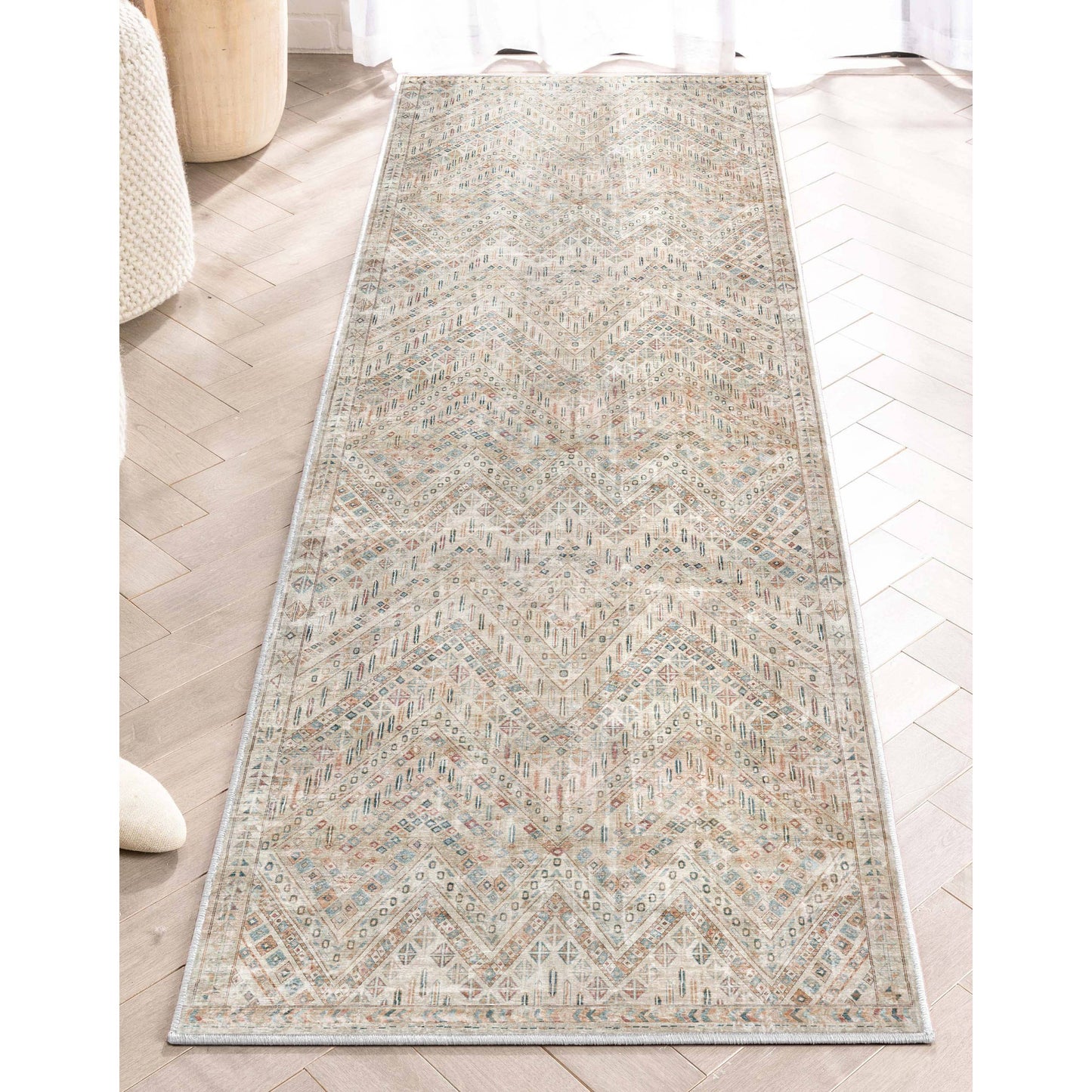 Anya Vintage Tribal Chevron Ivory Flat-Weave Rug