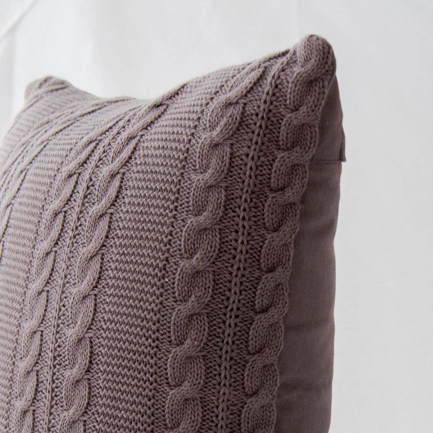 Luna Cable Knit Cotton Pillow Cover